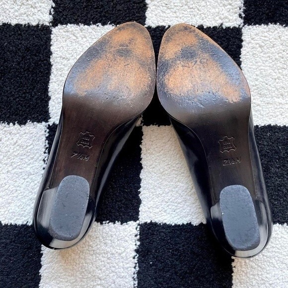 Vintage Enzo Angiolini Leather Heels - Picture 3 of 4
